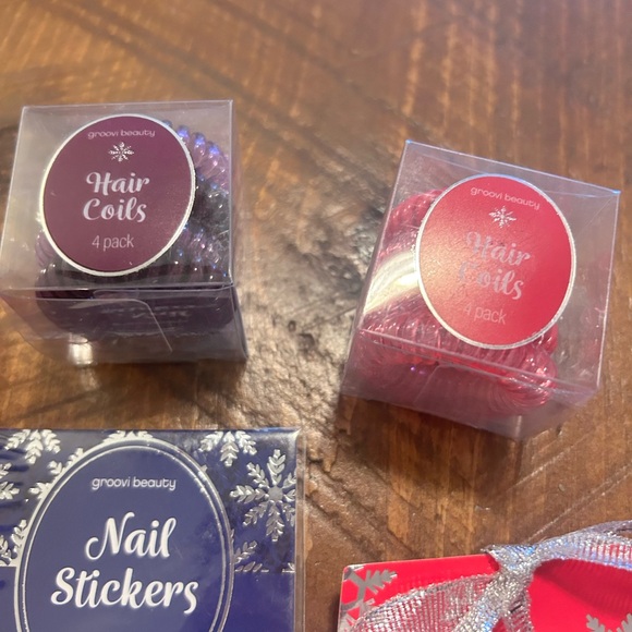 GROOVI BEAUTY Cosmetic Bath Body and Hair 9 Piece Collection Gift Set NEW - Picture 5 of 10